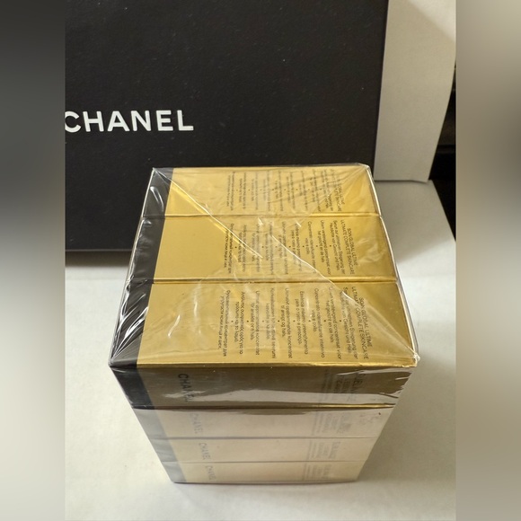 CHANEL Sublimage L'Essence Serum set of 12! - Picture 5 of 8